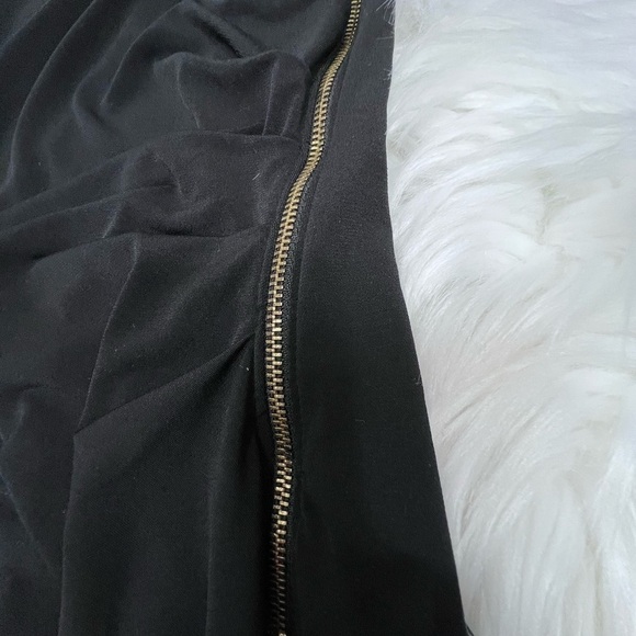 Jones New York | Black Side-zip Sleeveless Top - Picture 6 of 8